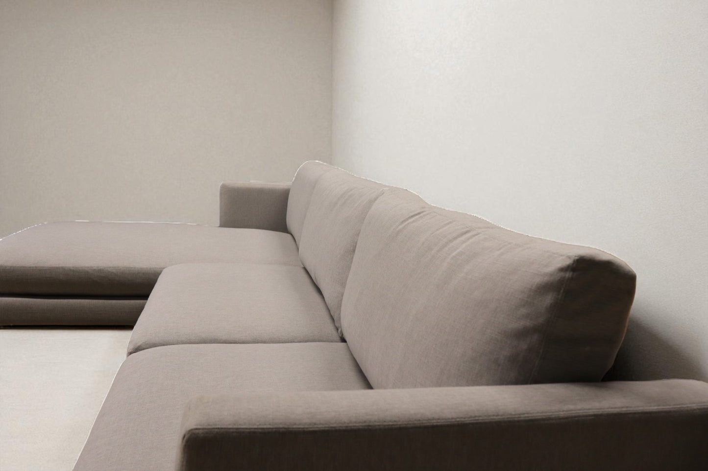 Room & Board Jasper Sofa with Chaise – Used, Like New