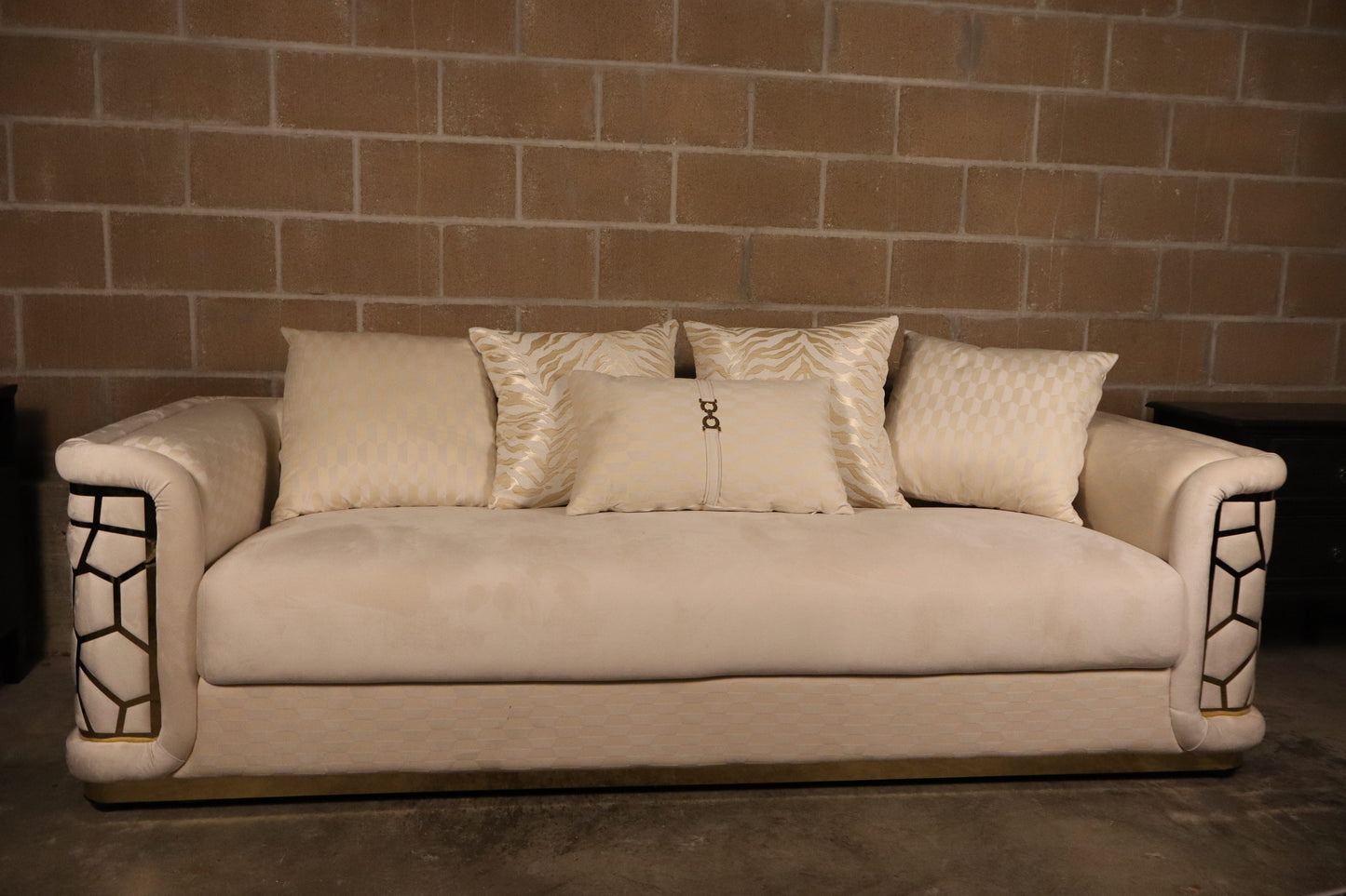 Rosdorf Park Talia Sofa (Ivory) – New, Open Box