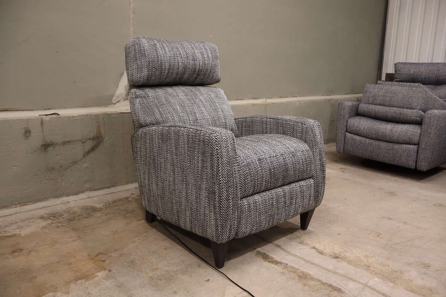 Dexter Comfort Power Recliner – New, Floor Model