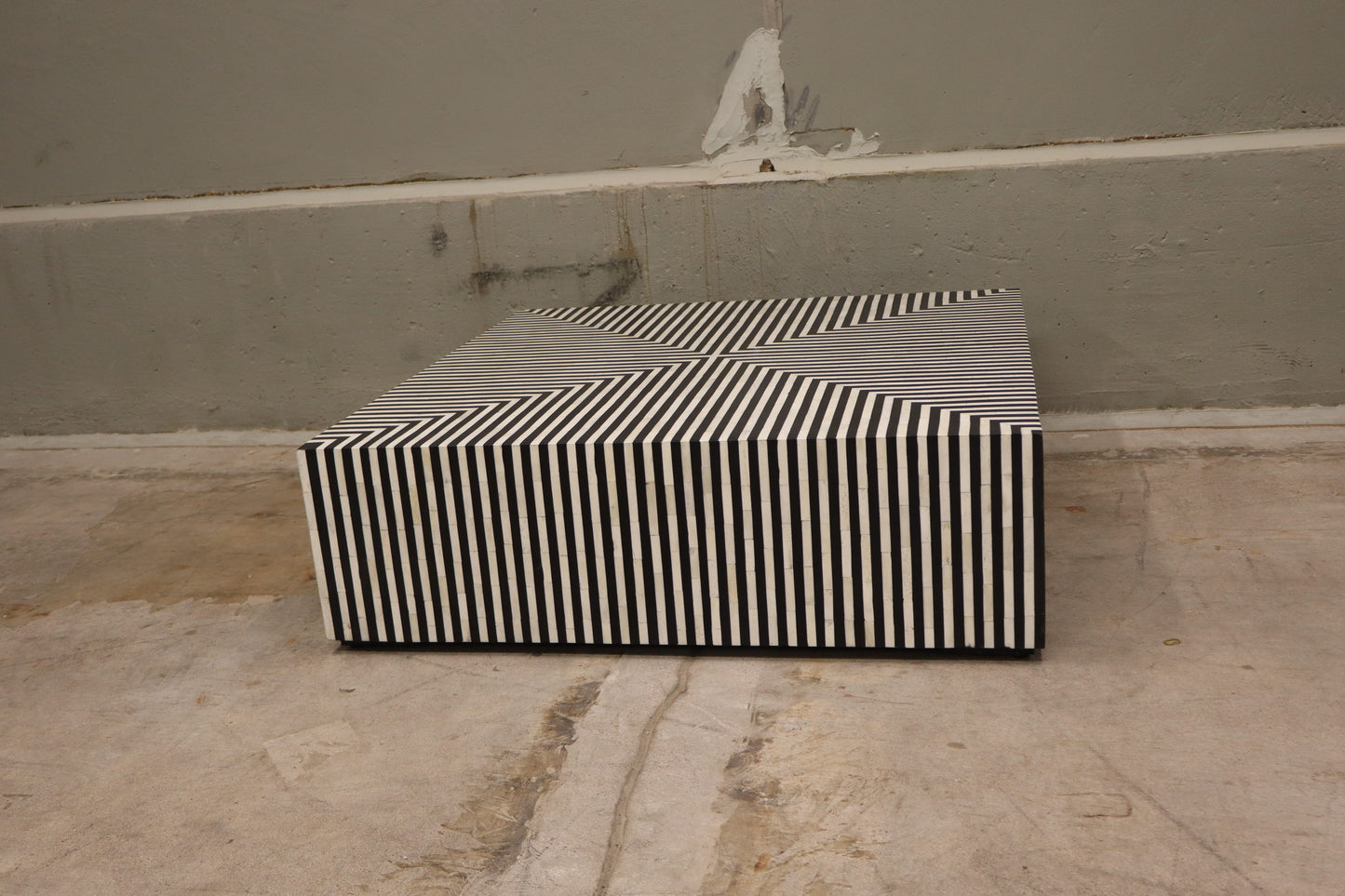 Trendyl Coffee Table
