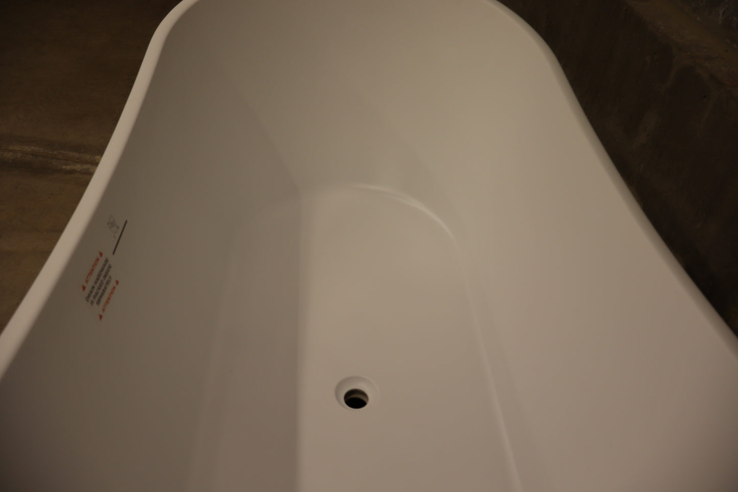 67'' x 32'' Freestanding Soaking Acrylic Bathtub