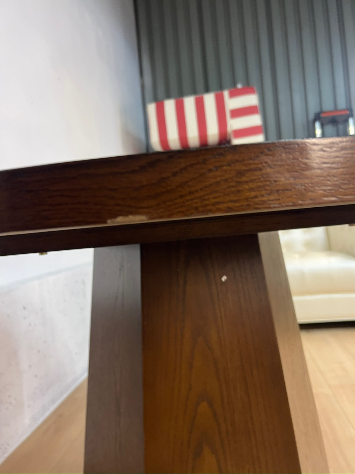 HULALA HOME Stuart Mid-Century Modern 45" Round Dining Table - Walnut