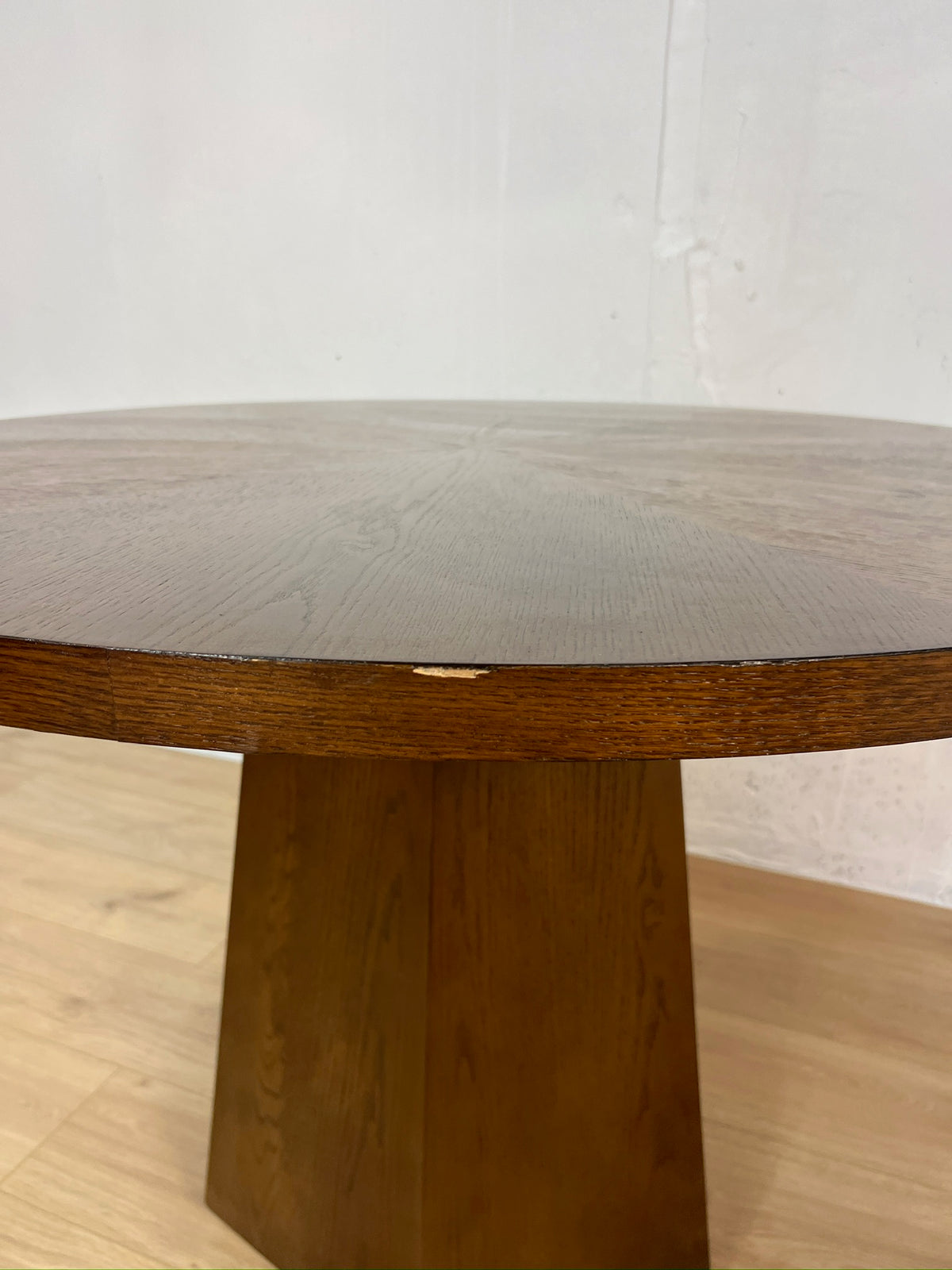 HULALA HOME Stuart Mid-Century Modern 45" Round Dining Table - Walnut