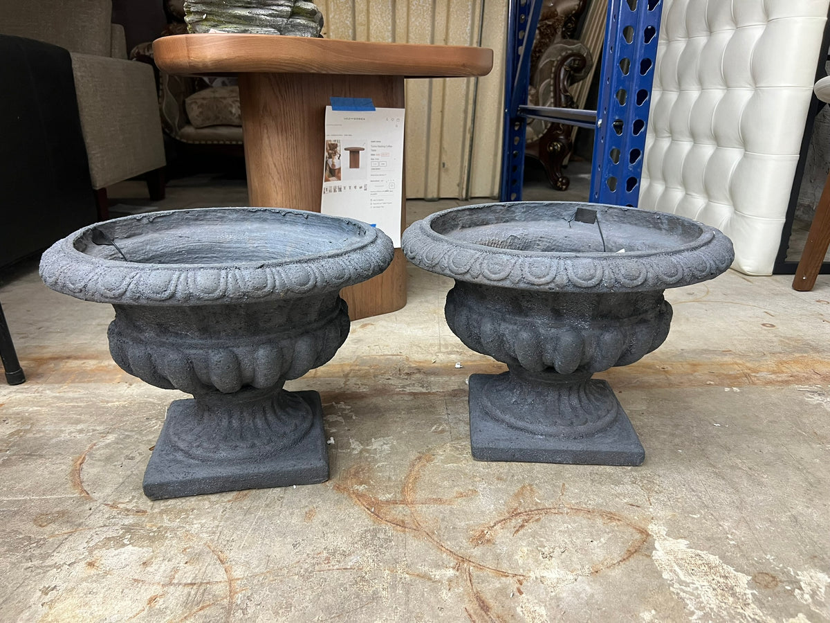 Alfresco Home Locanda Urn Planters – Set of 2