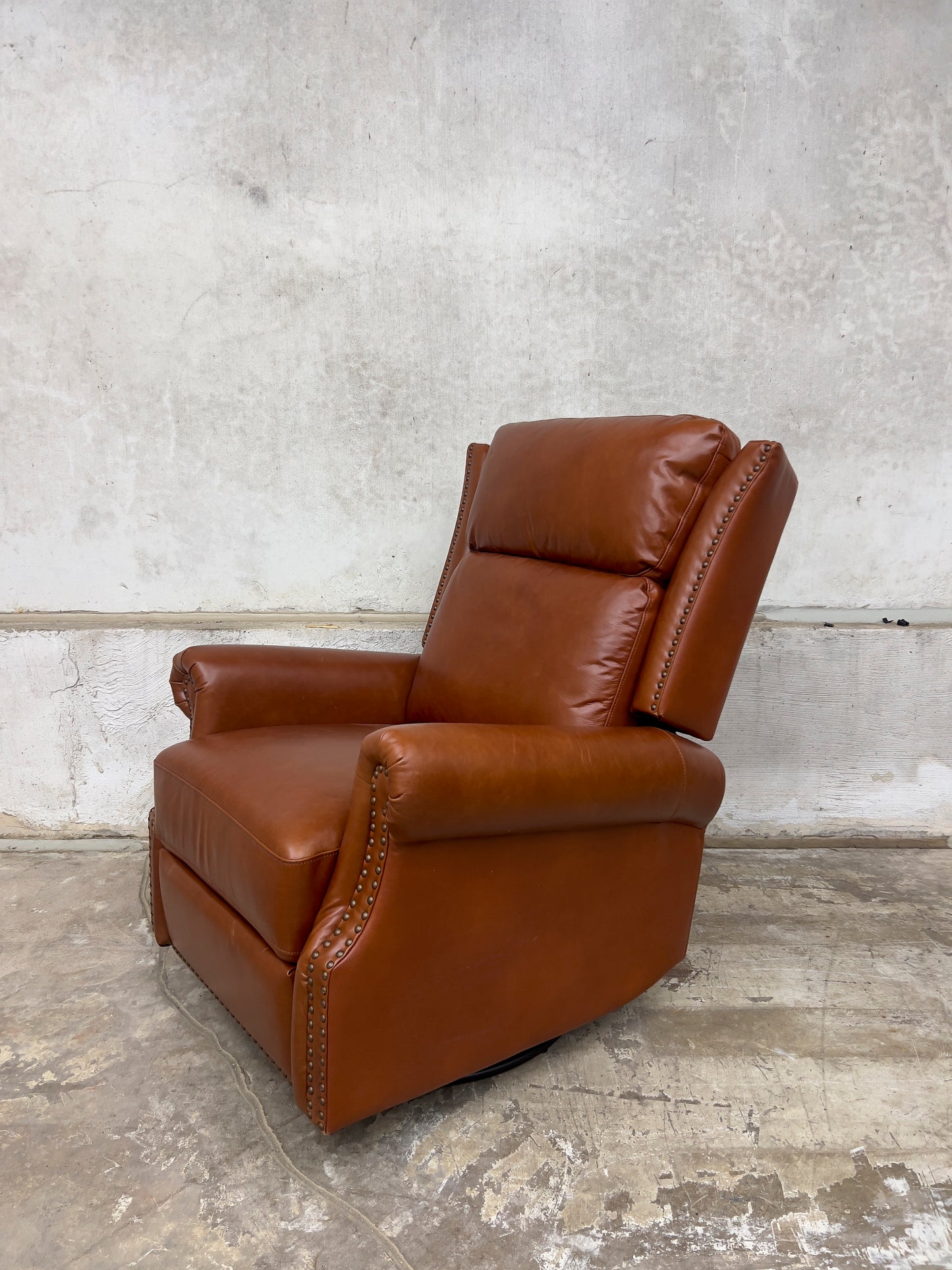 Saddle Genuine Leather Manual Swivel Glider Recliner
