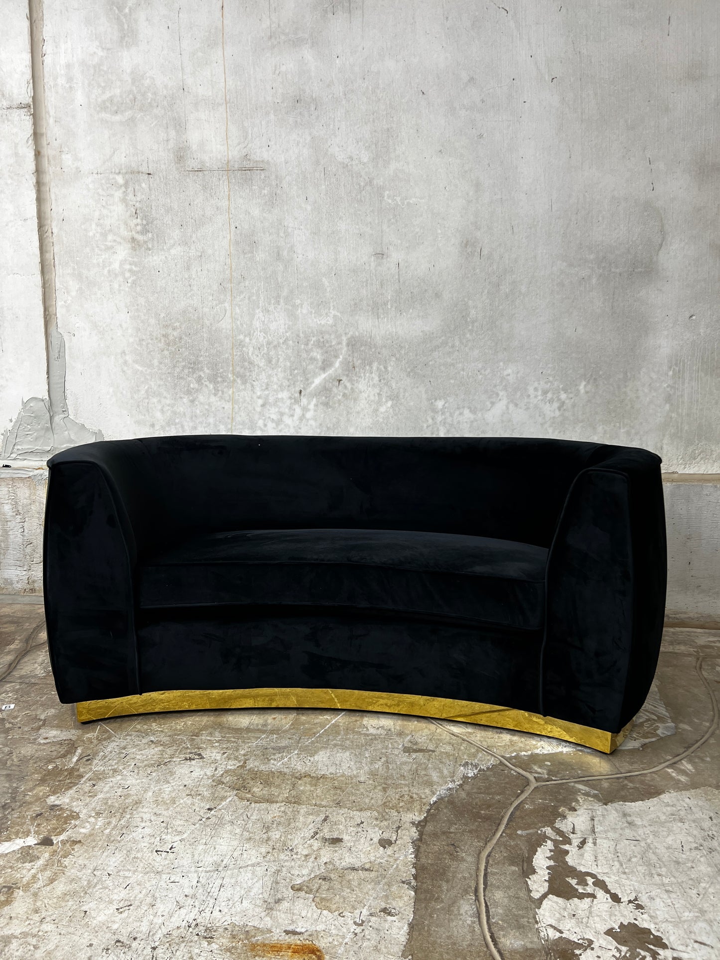 Connelly 69'' Velvet Loveseat