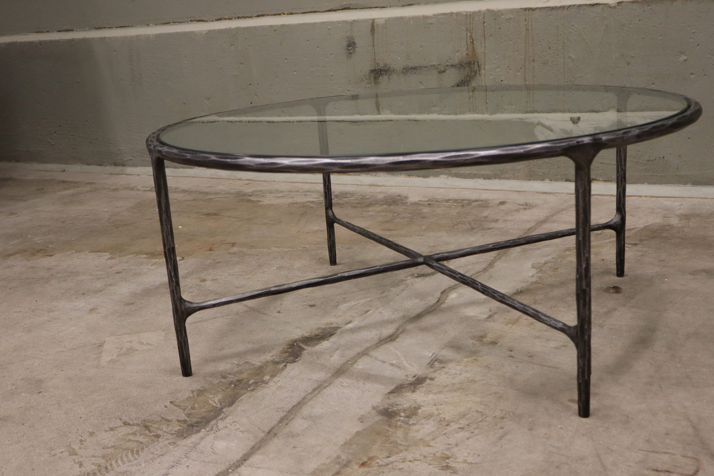 SAFAVIEH Couture Collection Jessa Silver Metal Oval Coffee Table