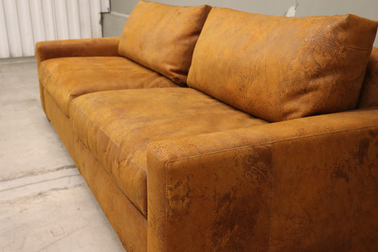 Restoration hardware maxwell
