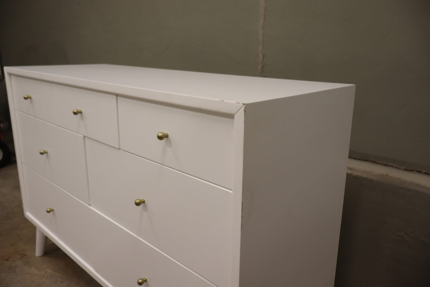 White 7-Drawer Assembled Double Dresser.