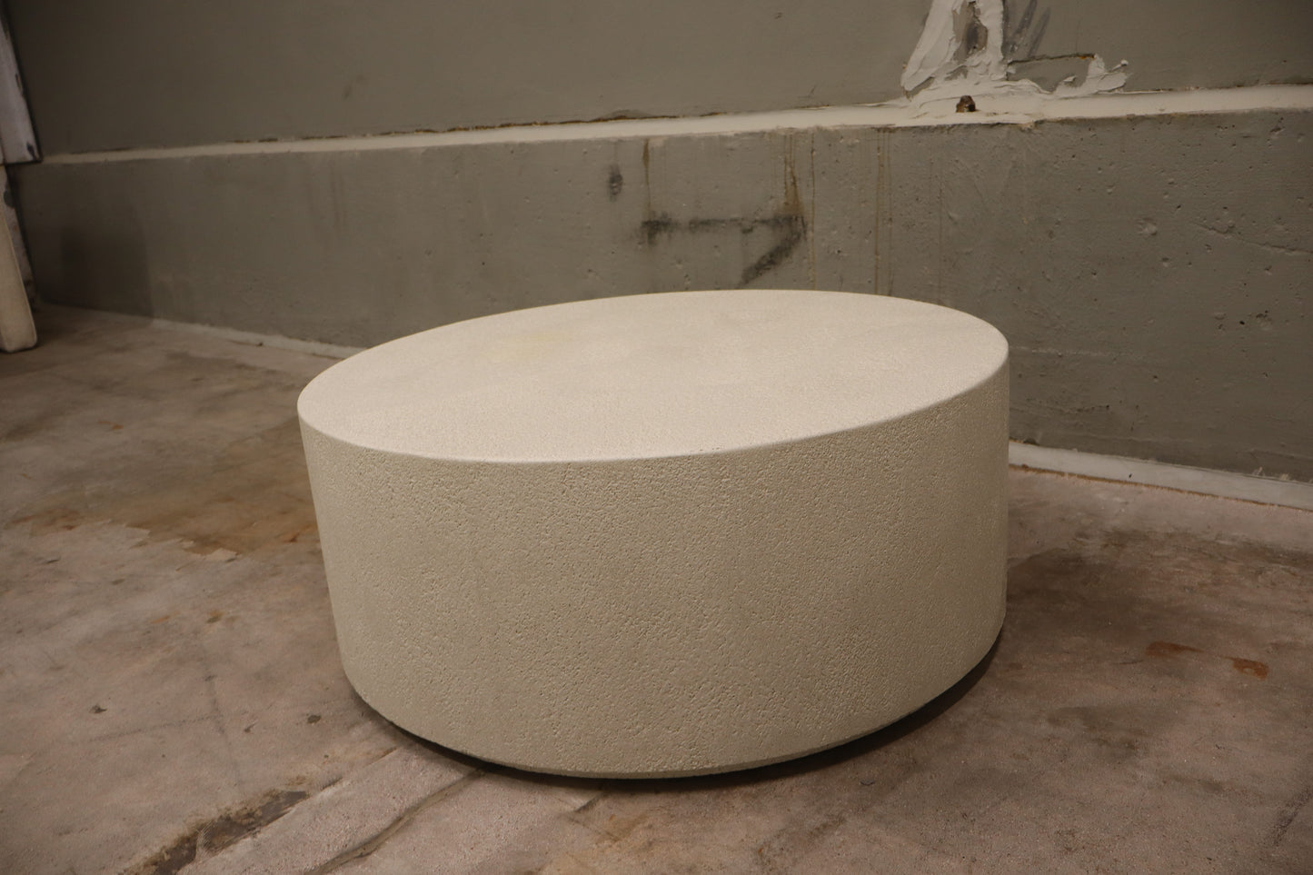 Elements coffee table - Microcement - Off White - round