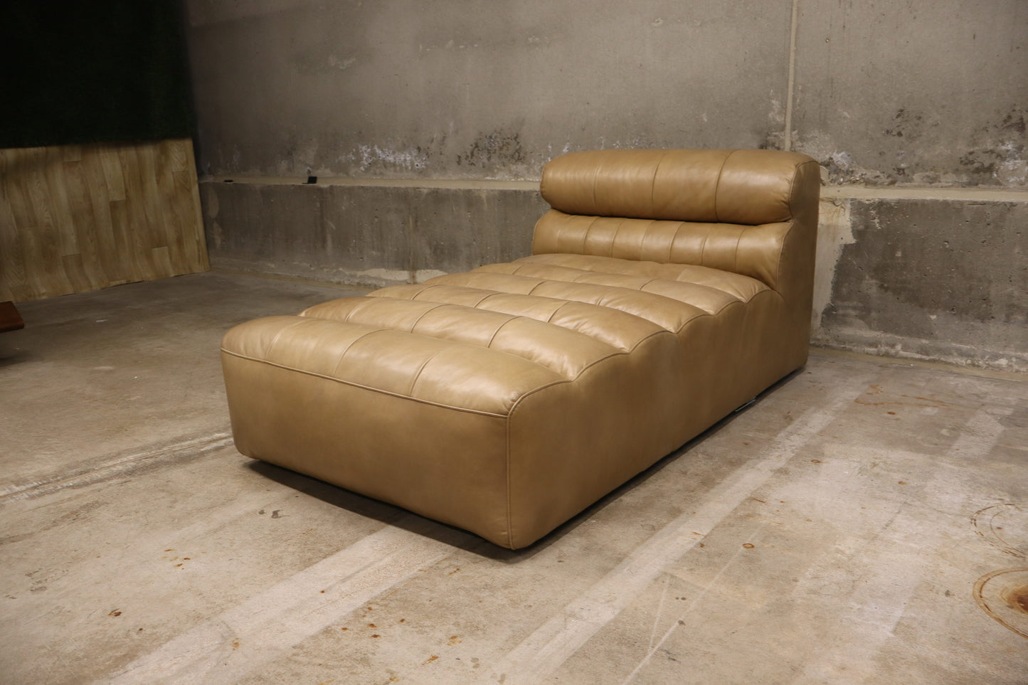 Moes Home Ramsay Brown Leather Chaise