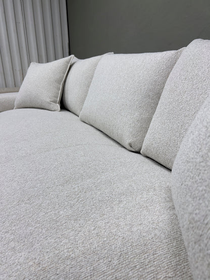 Vanguard Furniture Ferriday Bench Seat Sofa