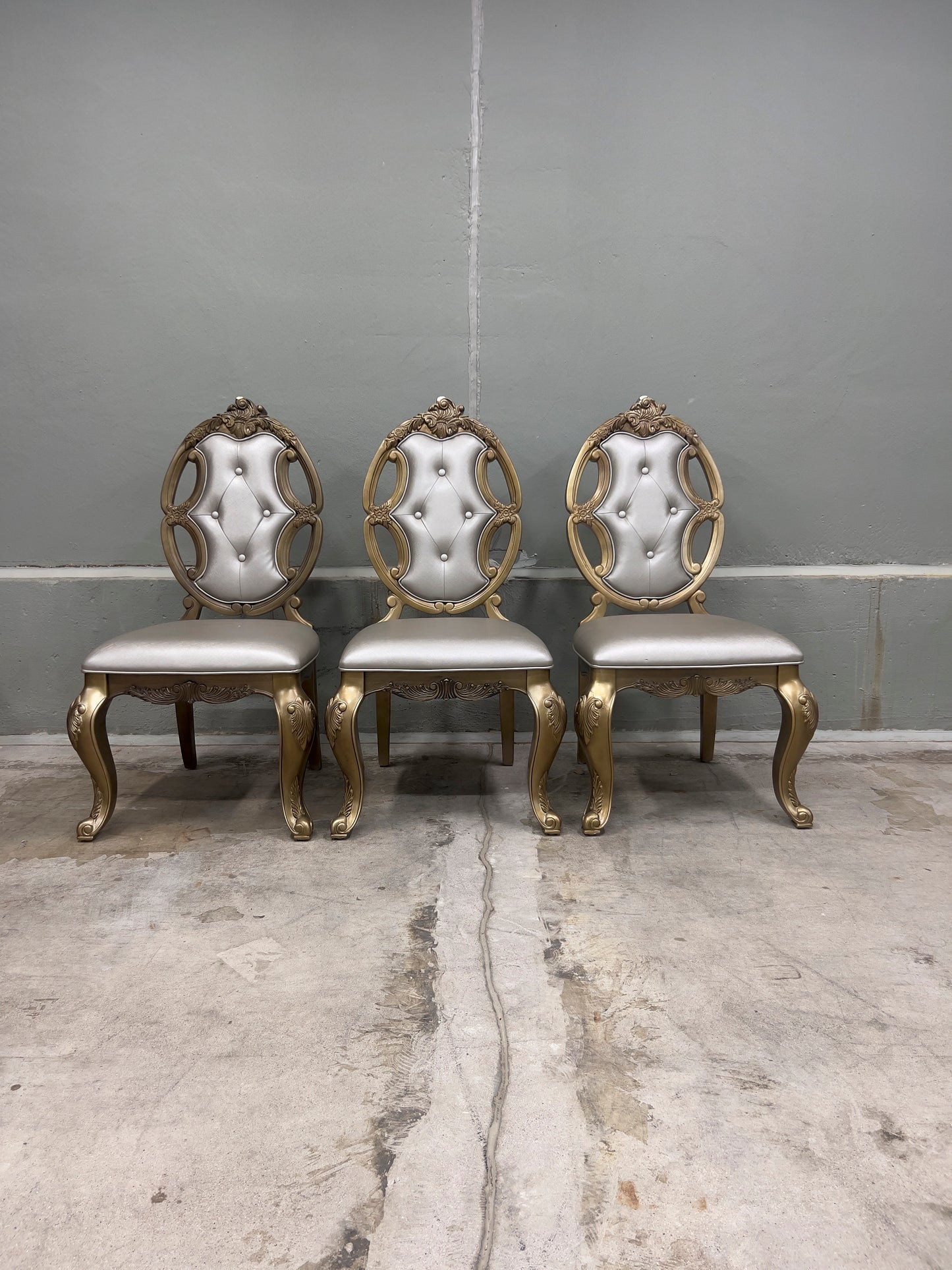 Acme Ragenardus Side Chair