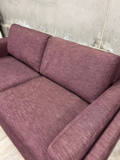 Benchmade: Skinny Fat Sleeper Sofa