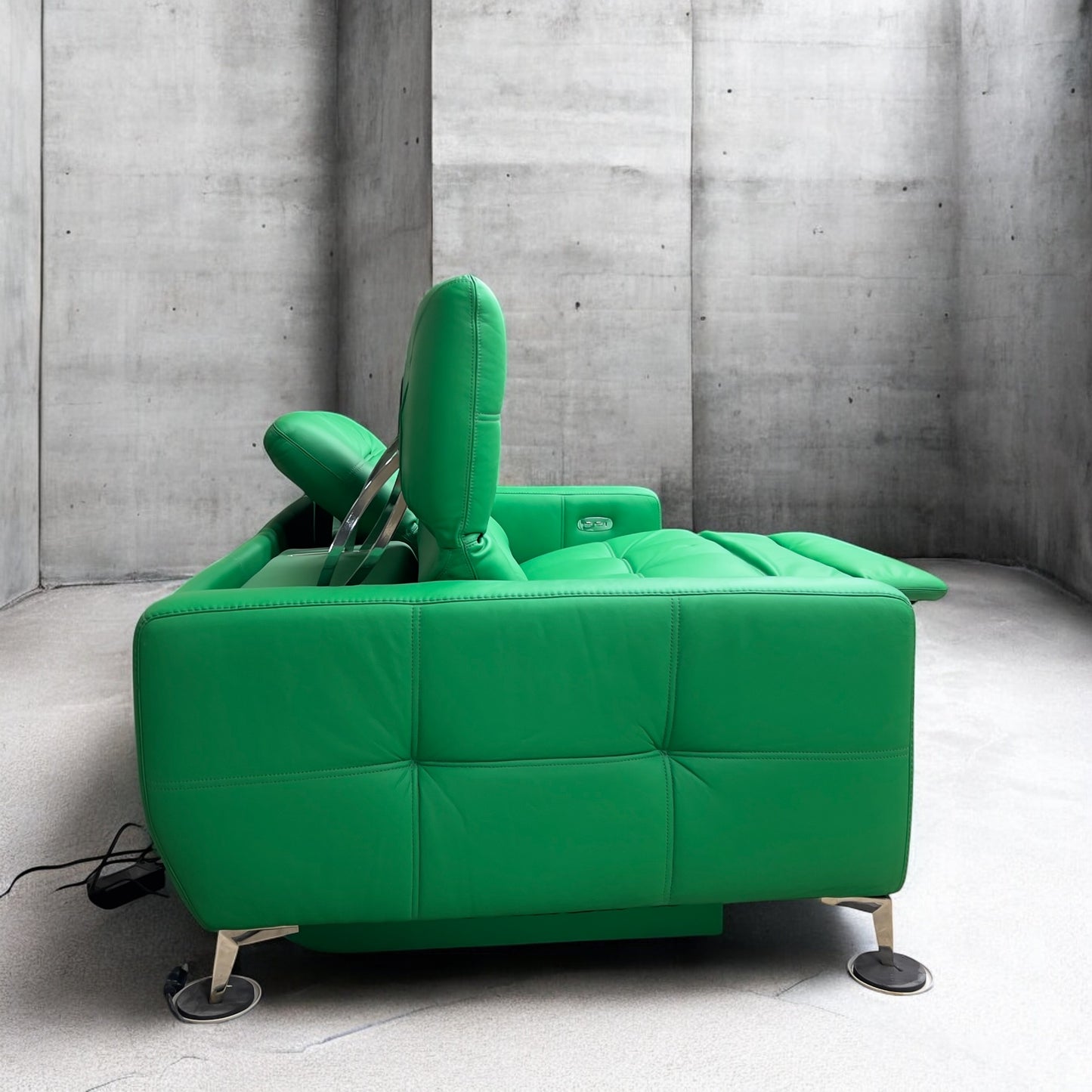 Verona Power Sofa