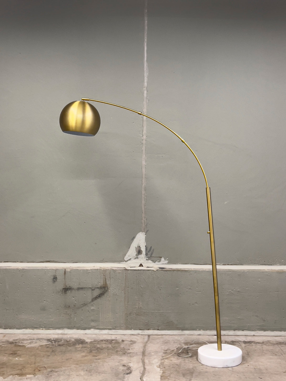 Brass Arc Floor Lamp – Marble Base, Dome Shade – Used